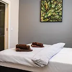 Daire Chic With Balcony & Side Sea Views- 3