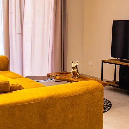 Chic With Balcony & Side Sea Views- 3 *