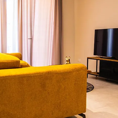 Chic With Balcony & Side Sea Views- 3 *